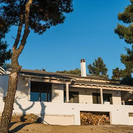 Secret Paradice-hidden Getaway-private Villa Taktikoupoli