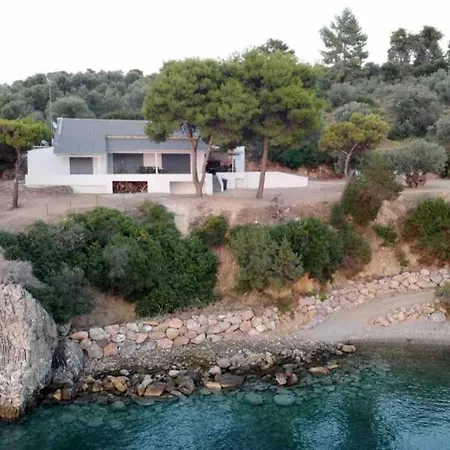 Villa Secret Paradice-hidden Getaway-private Taktikoupoli