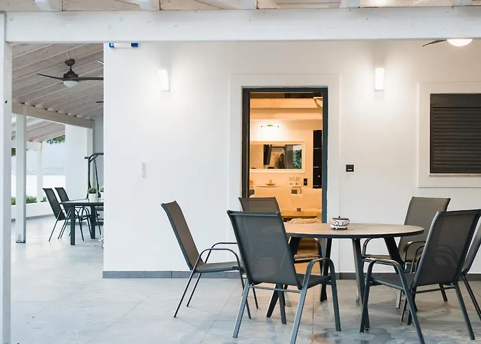 Secret Paradice-hidden Getaway-private Villa